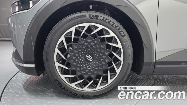 Hyundai Ioniq5 2023 — photo 5