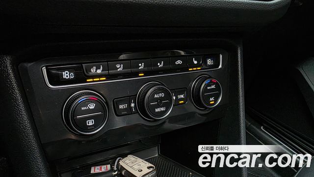 Volkswagen Tiguan 2018 — photo 22