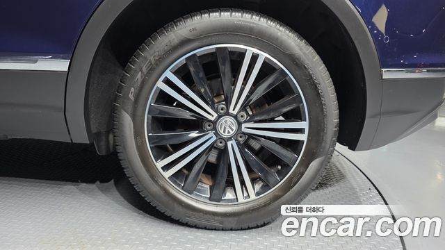 Volkswagen Tiguan 2018 — photo 7