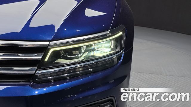 Volkswagen Tiguan 2018 — photo 8