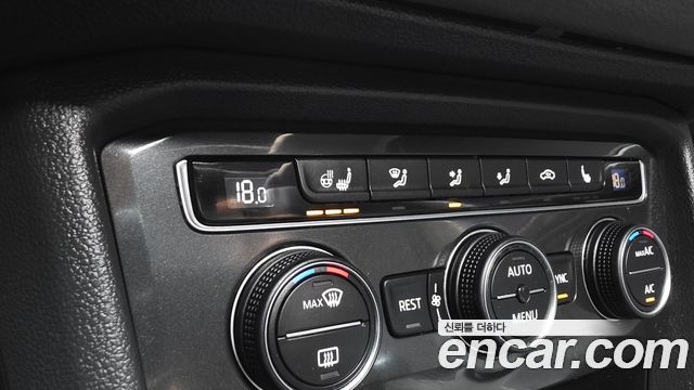 Volkswagen Tiguan 2018 — photo 34