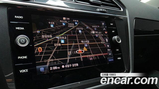 Volkswagen Tiguan 2018 — photo 35