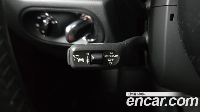 Porsche Macan 2020 — photo 22