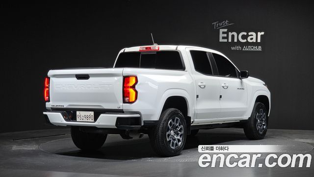 Chevrolet Korea Colorado 2023 — photo 2