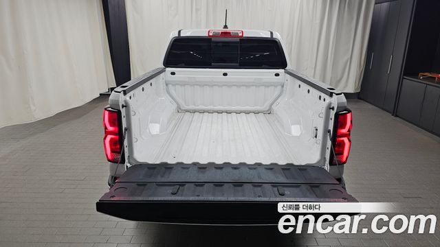 Chevrolet Korea Colorado 2023 — photo 23