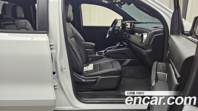 Chevrolet Korea Colorado 2023 — photo 16