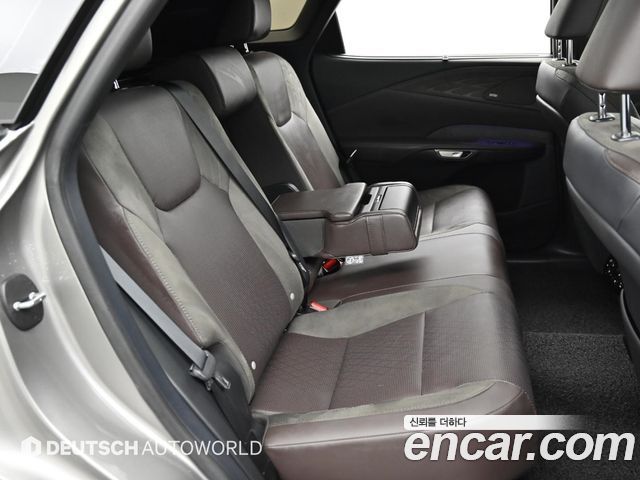 Lexus RX 2025 — photo 12