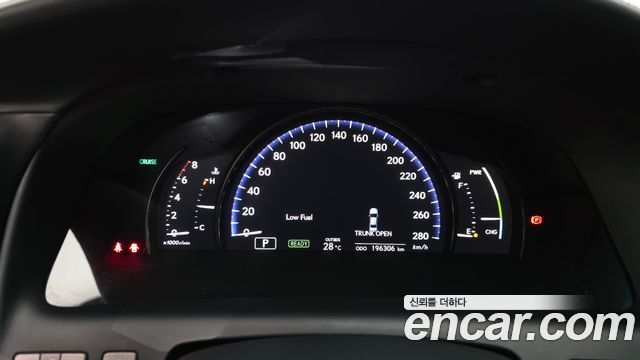 Lexus LS 2010 — photo 8