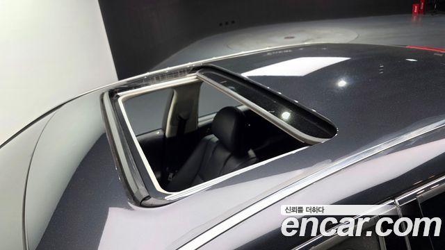 Lexus LS 2010 — photo 19
