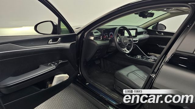 Kia K5 2022 — photo 13