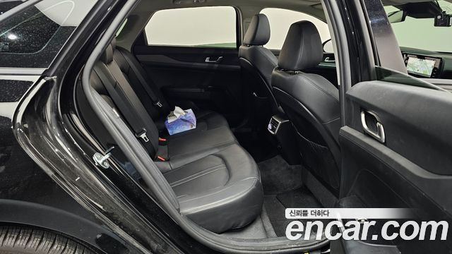 Kia K5 2022 — photo 17