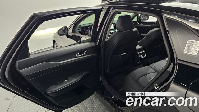 Kia K5 2022 — photo 24