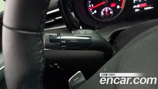 Kia K5 2022 — photo 25