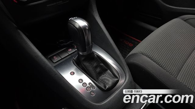 Volkswagen Golf 2012 — photo 9