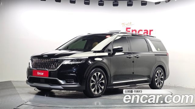 Kia Canival 2021 — photo 1