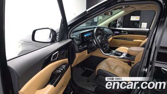 Kia Canival 2021 — photo 13