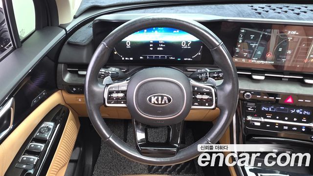 Kia Canival 2021 — photo 19
