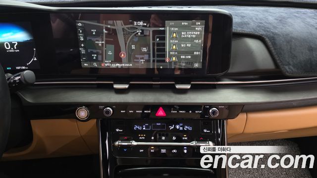 Kia Canival 2021 — photo 21