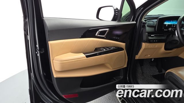 Kia Canival 2021 — photo 15