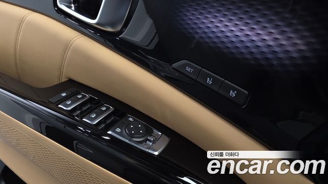 Kia Canival 2021 — photo 29
