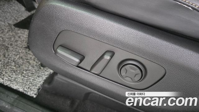 Kia Canival 2021 — photo 33