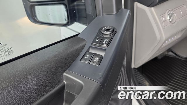 Hyundai Solati 2025 — photo 27