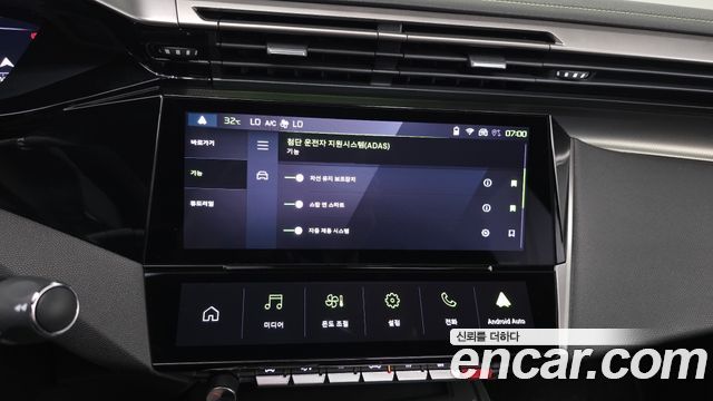 Peugeot 308 2024 — photo 24