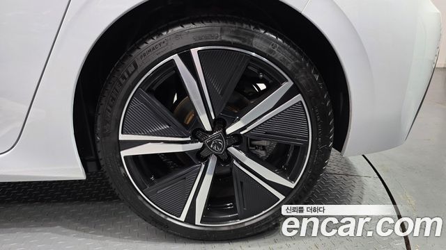 Peugeot 308 2024 — photo 7