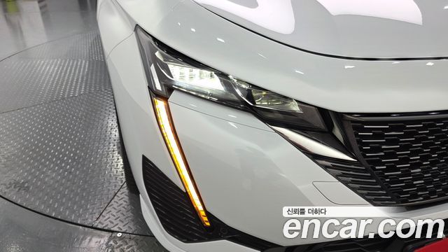 Peugeot 308 2024 — photo 8