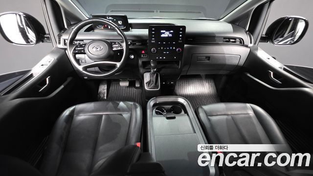 Hyundai Staria 2022 — photo 10