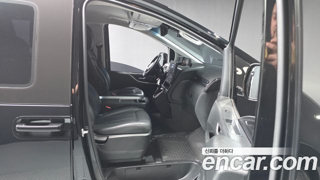 Hyundai Staria 2022 — photo 17
