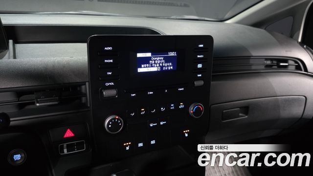 Hyundai Staria 2022 — photo 21