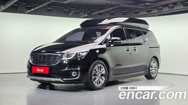 Kia Canival 2018 — photo 1