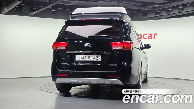 Kia Canival 2018 — photo 4