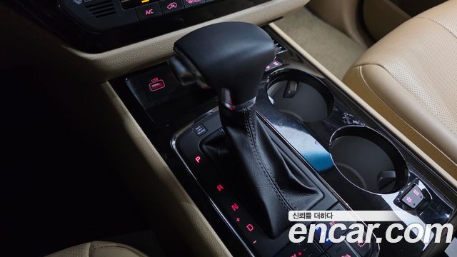 Kia Canival 2018 — photo 12