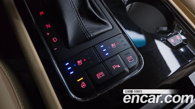 Kia Canival 2018 — photo 23