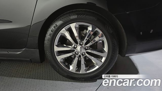 Kia Canival 2018 — photo 7