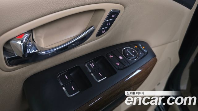 Kia Canival 2018 — photo 30