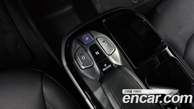 Hyundai Ioniq 2020 — photo 12
