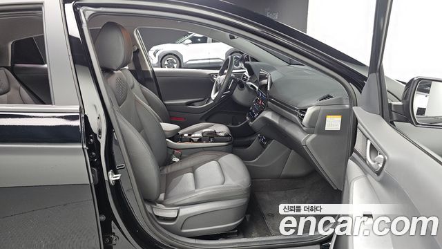 Hyundai Ioniq 2020 — photo 16