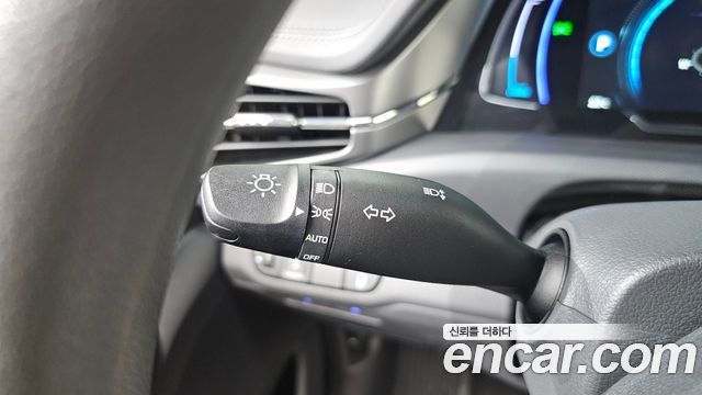 Hyundai Ioniq 2020 — photo 28