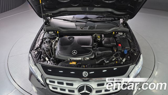 Mercedes-Benz GLA-Class 2019 — photo 6