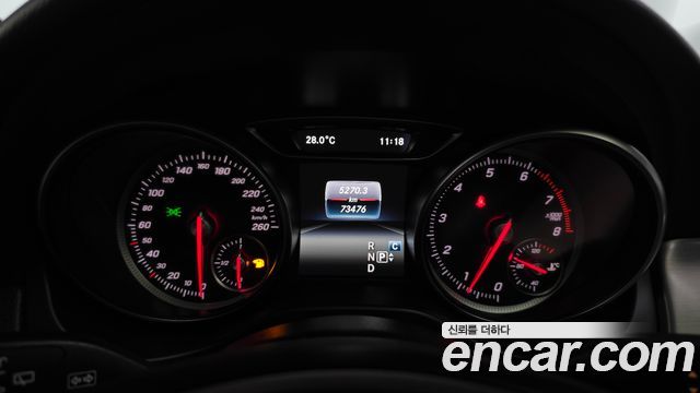 Mercedes-Benz GLA-Class 2019 — photo 11