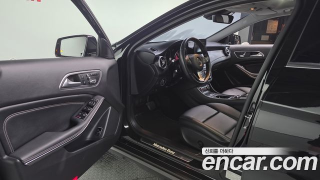Mercedes-Benz GLA-Class 2019 — photo 13