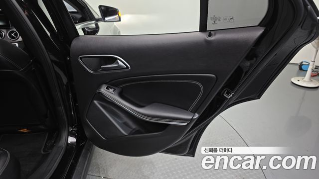 Mercedes-Benz GLA-Class 2019 — photo 15