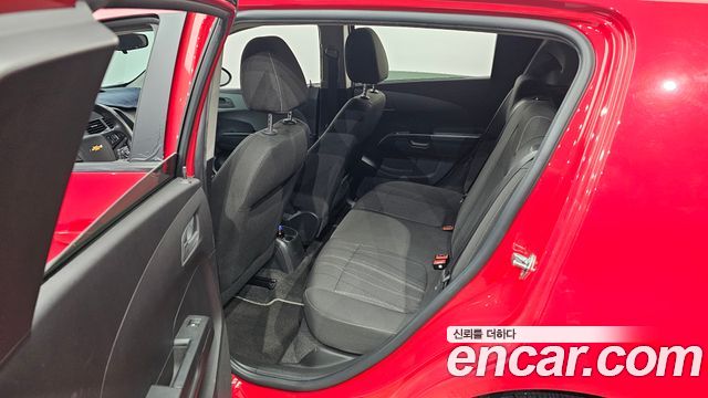 Chevrolet Korea Aveo 2015 — photo 12