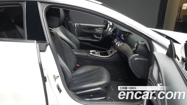Mercedes-Benz CLS-Class 2019 — photo 11