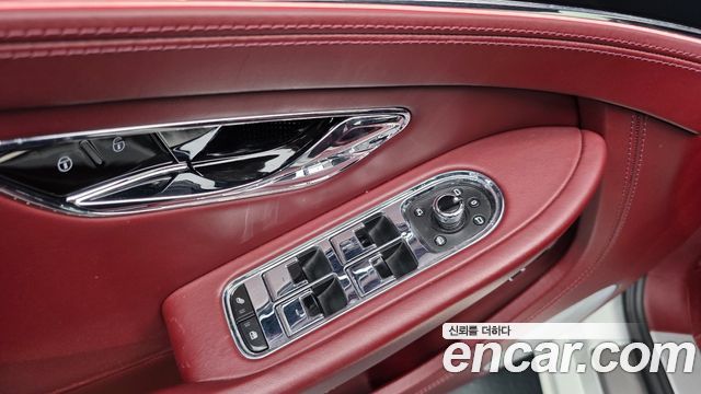 Bentley Continental 2019 — photo 27