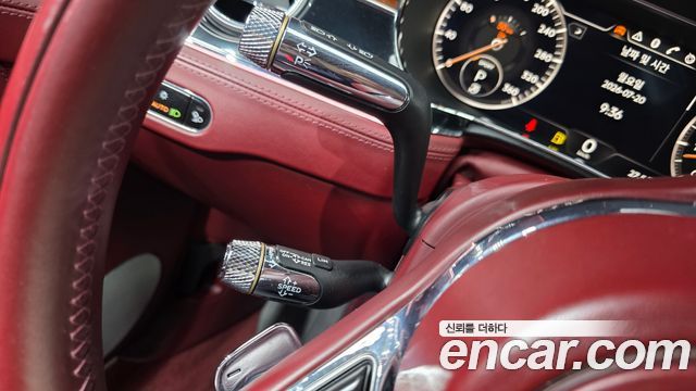 Bentley Continental 2019 — photo 28