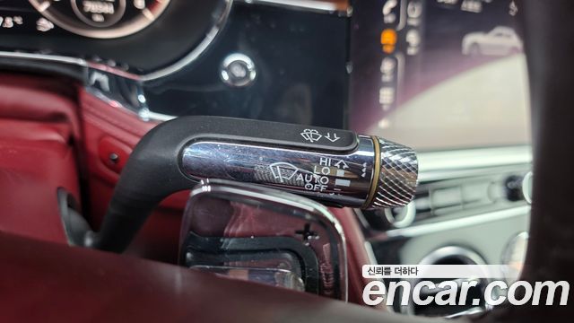 Bentley Continental 2019 — photo 29
